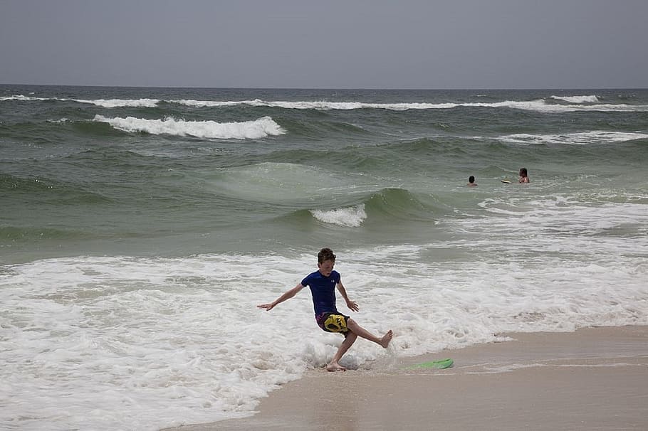 beach, waves, surf, ocean, child, playing, boy, sand, relax HD wallpaper