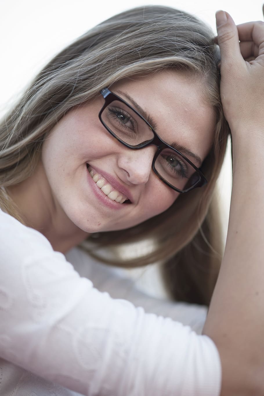 smiling woman wearing black plastic-framed eyeglasses, Model, HD wallpaper