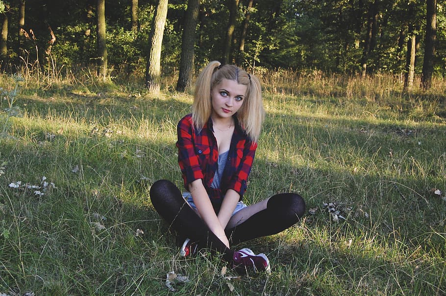 nature, grass, outdoors, ease, haymaking, time, girl, summer HD wallpaper