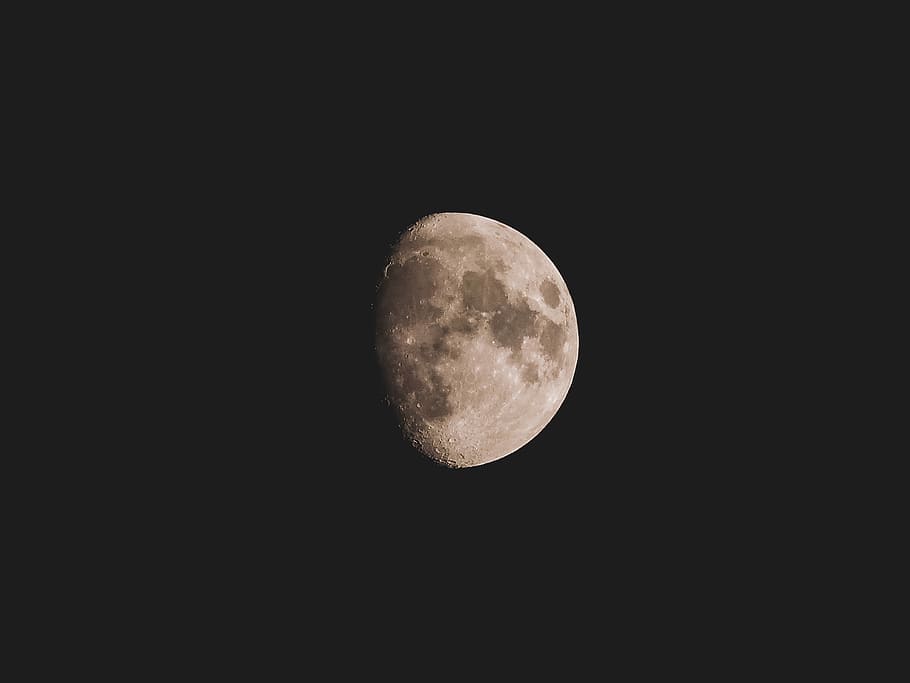 gray moon, crescent moon in sky, night, black background, light HD wallpaper