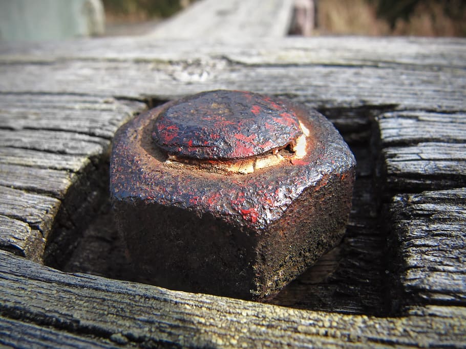 screw nut, iron, screwed, old, rusty, rusted, aged, fastener HD wallpaper