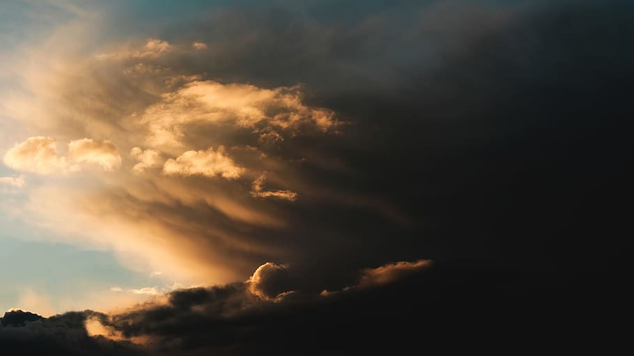 cumulus clouds during golden hour, low angle photography of clouds and blue sky during daytime HD wallpaper