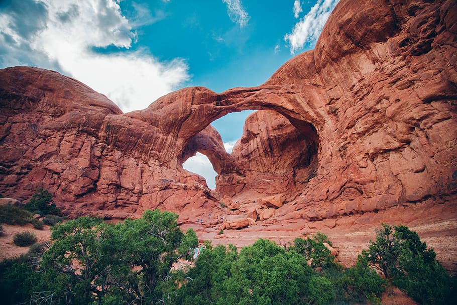 Natural Desert Archway, landscape photography of double circle rock formation, HD wallpaper