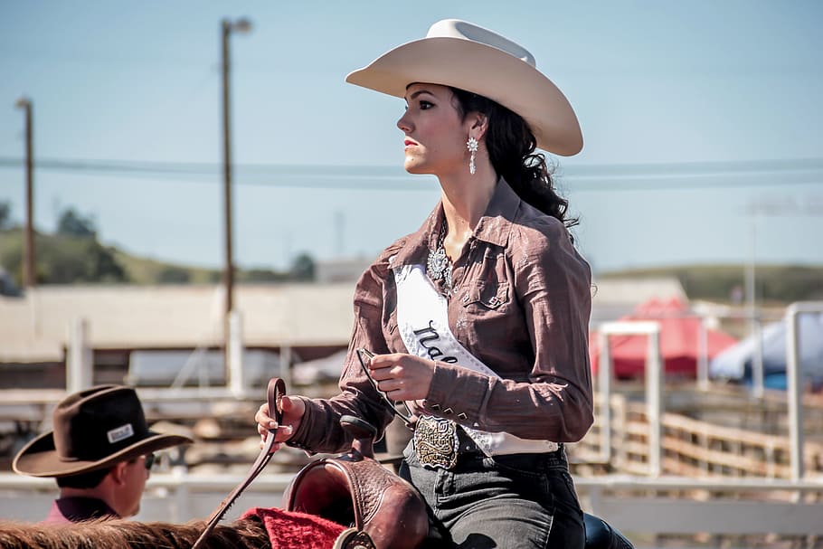 woman on horse wearing sash, rodeo, cowboy, western, rider, animal, HD wallpaper