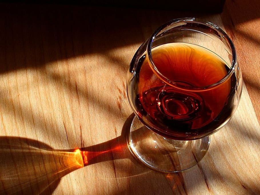 cognac, brandy, alcohol, high percentage, brown, aromatic, glass