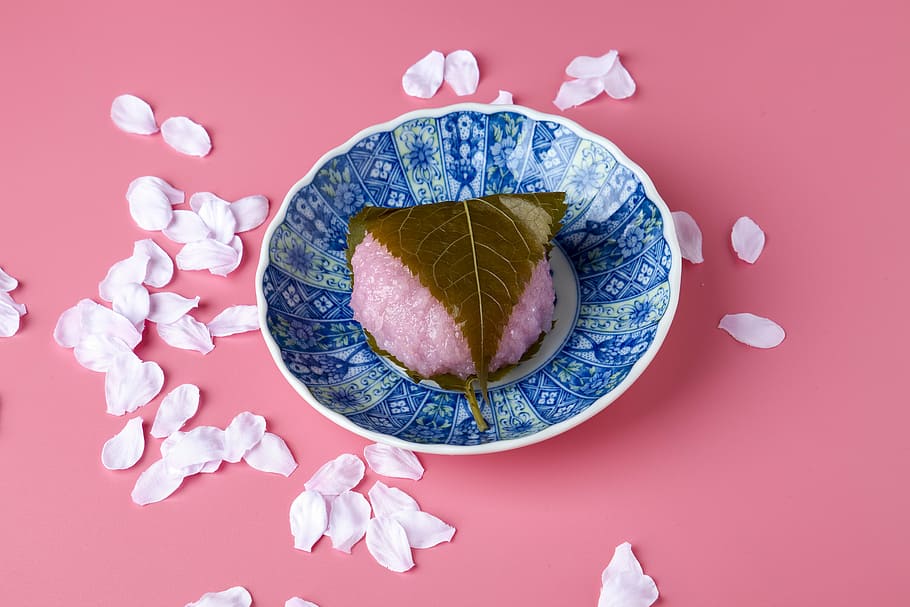 pink rice cake on blue bowl, sakuramochi, japanese-style confection, HD wallpaper