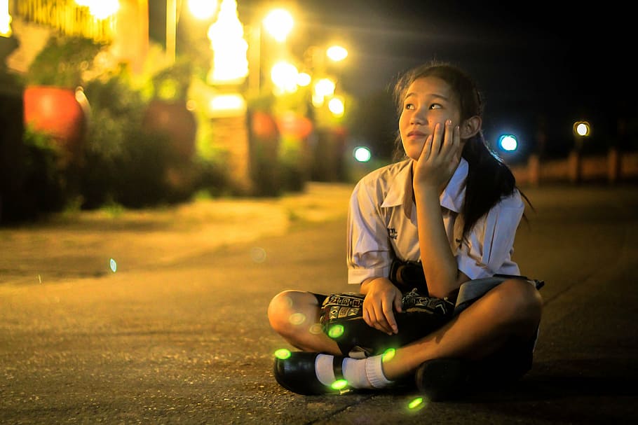 soft light, mellow, cute, students, image, face, am lonely HD wallpaper
