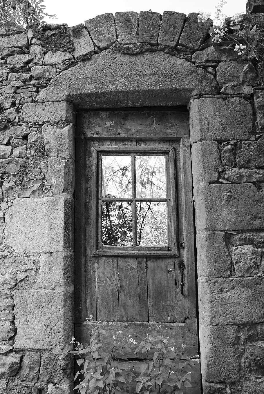 door, former, medieval, old, architecture, black And White HD wallpaper