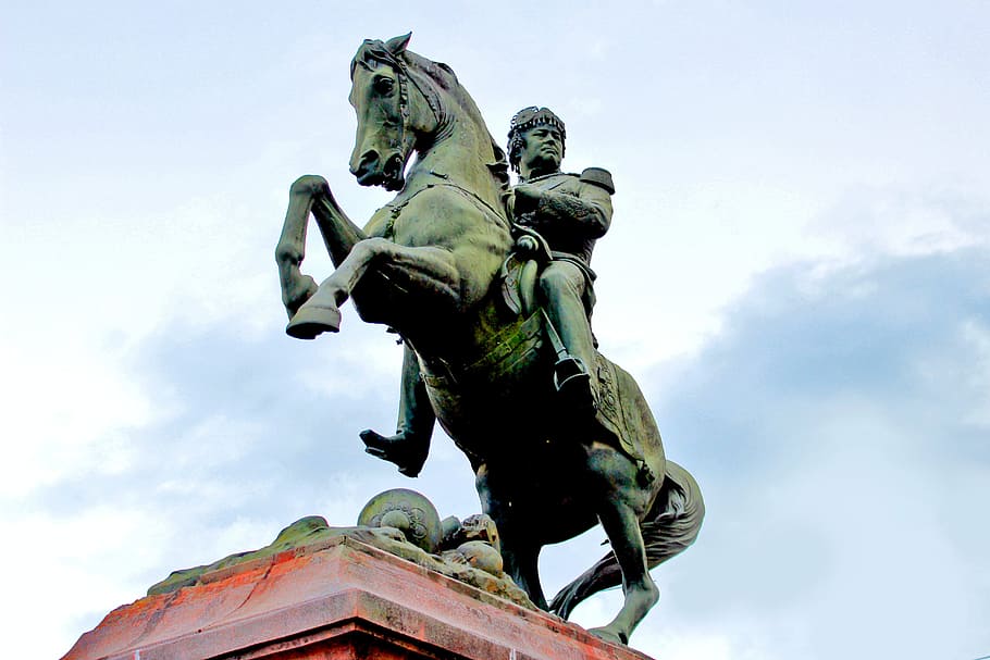 man riding horse statue, Conquer, Conqueror, Ruler, Champion HD wallpaper