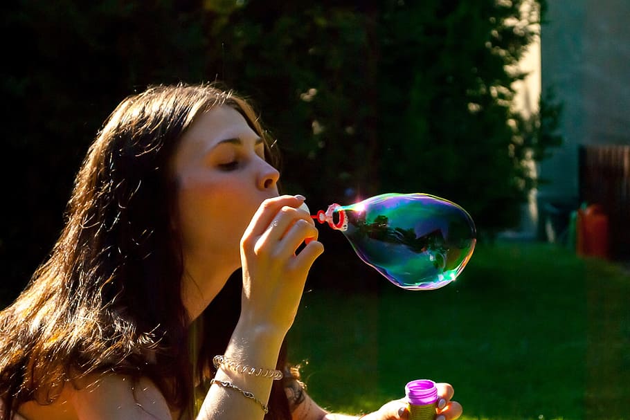 woman blowing the bubbles, Soap Bubbles, Fun, round, the delicacy HD wallpaper