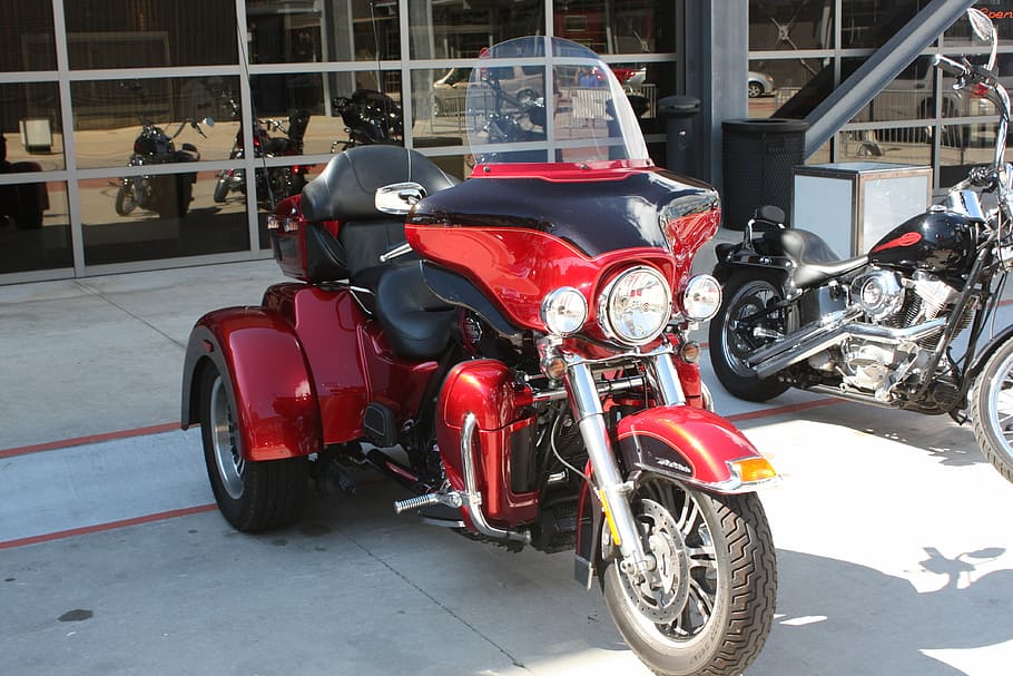 Harley, Motorcycle, Red, Wheel, crash helmet, mode of transport HD wallpaper