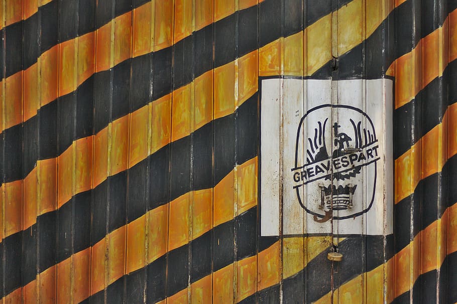 Shop Shutter, yellow and black striped paint, stripes, wall, pattern HD wallpaper