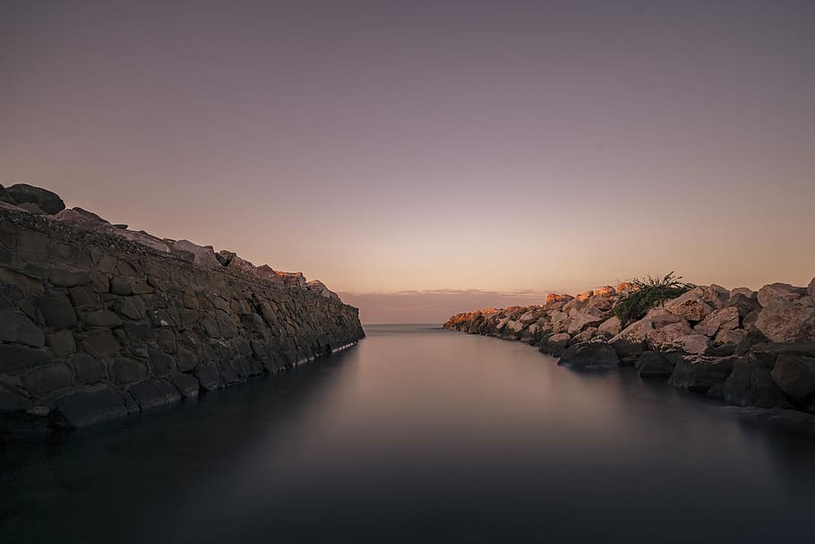 river with mountains, body of water between mountains, rock, boulder HD wallpaper