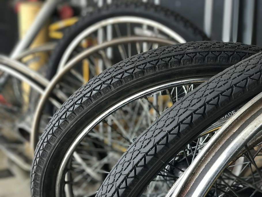 bicycle tires and wheels, repair, rubber, old, flat, spoke, bicyclist, HD wallpaper