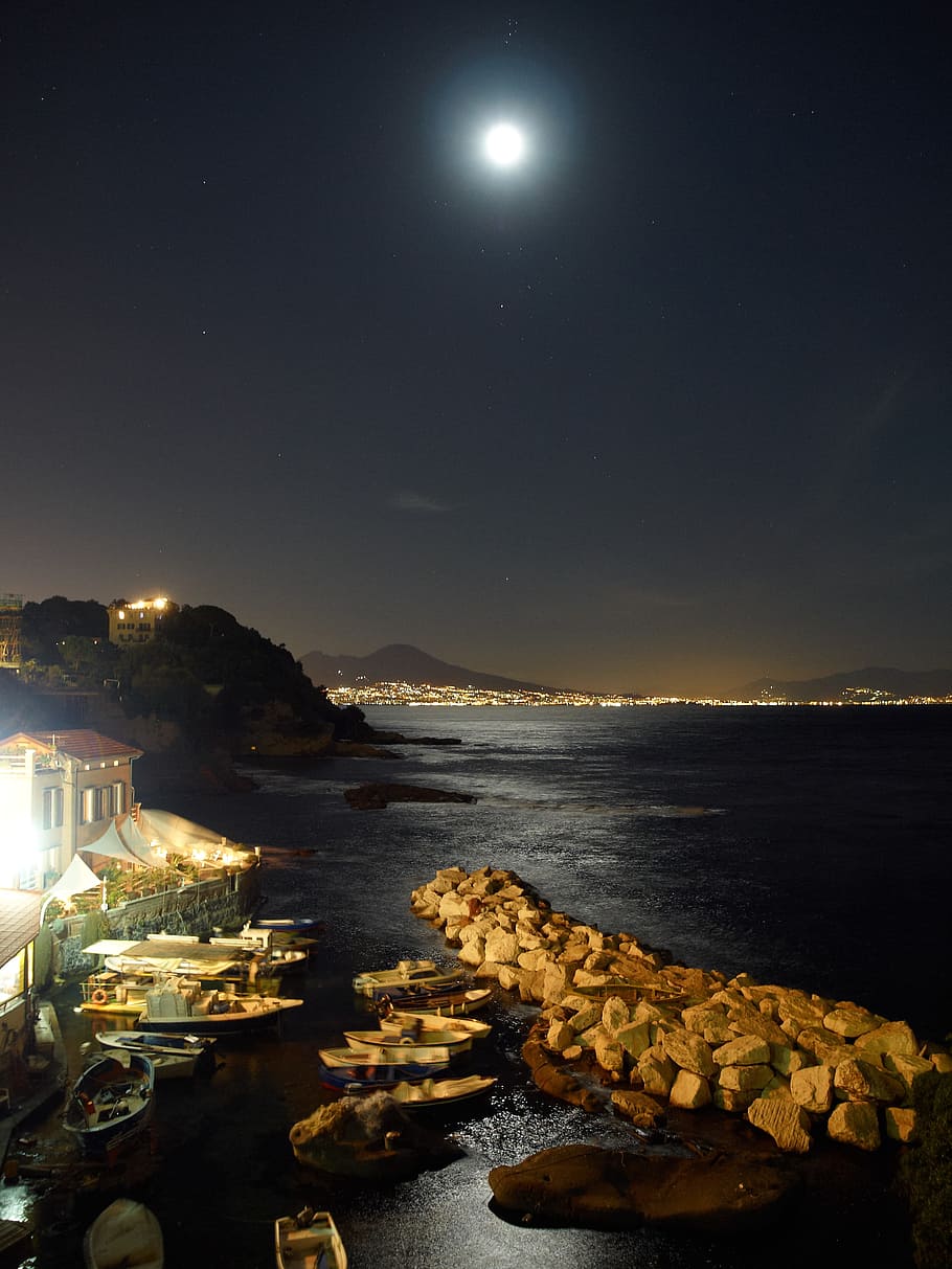 docked boats under clear sky, Naples, Posillipo, Night, moon HD wallpaper