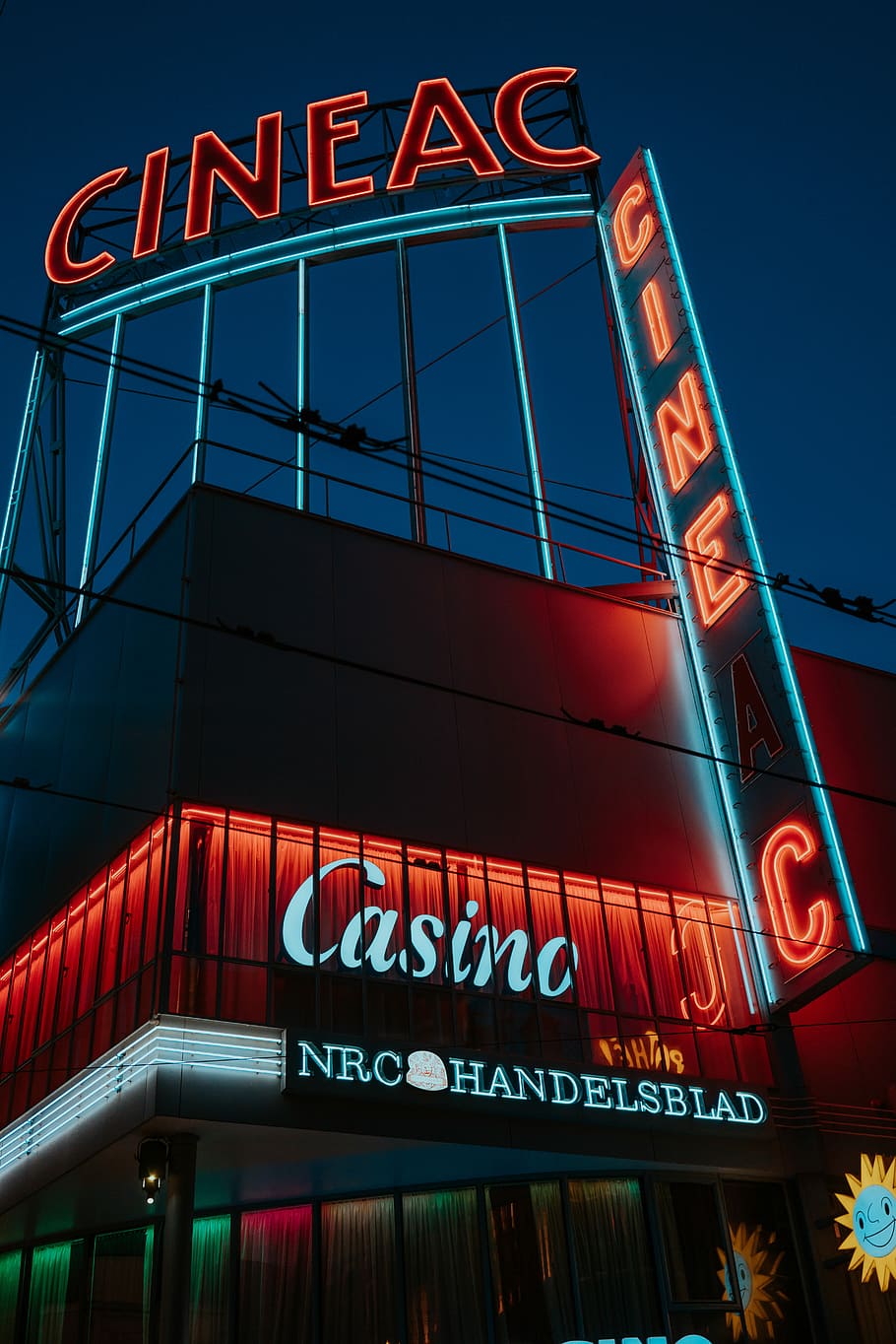 Cineac Casio marquee signage, bottom view of Cineac neon signage HD wallpaper