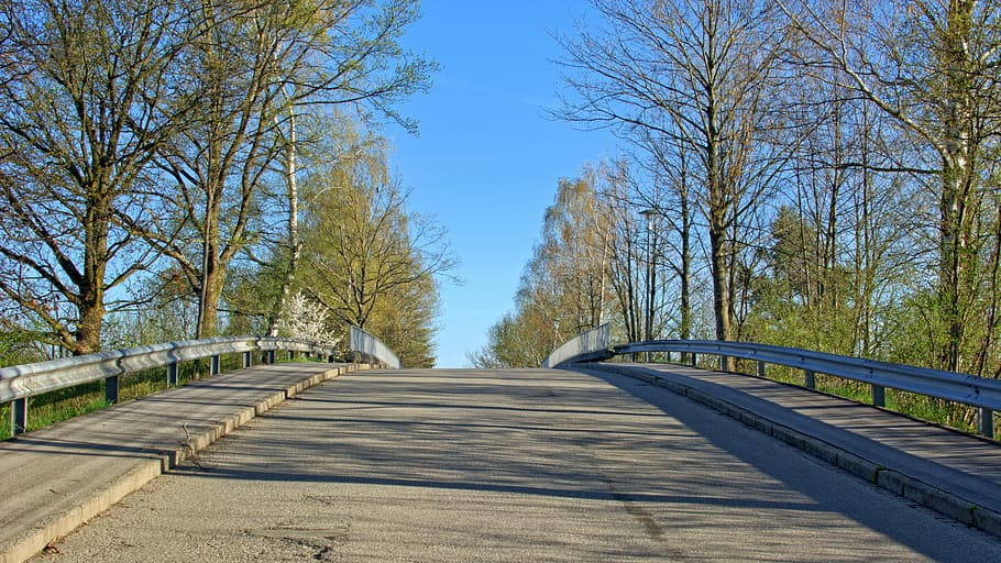 Road, Hill, Trees, Sidewalk, crash barriers, architecture, building HD wallpaper