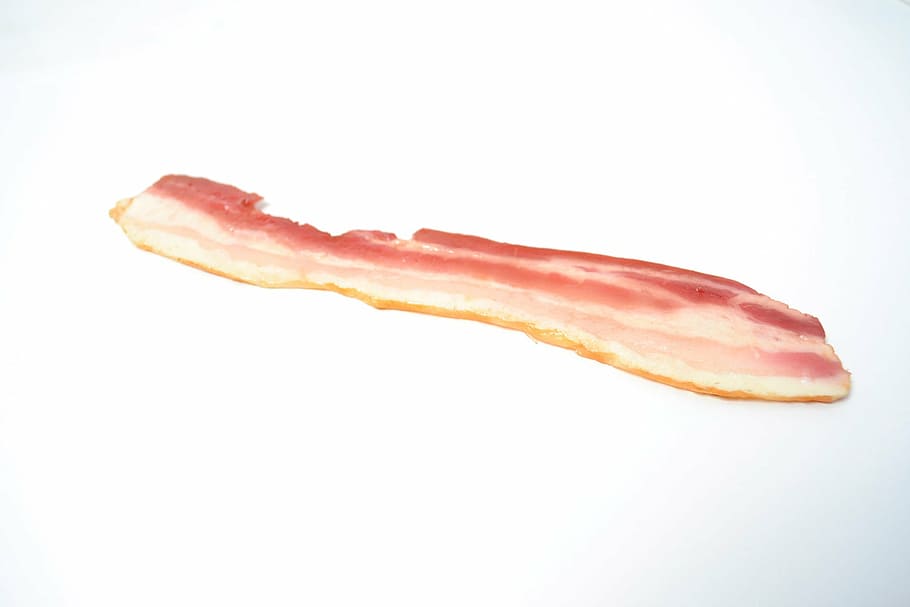 uncooked bacon strip, food, meat, meal, breakfast, fried, pork, HD wallpaper