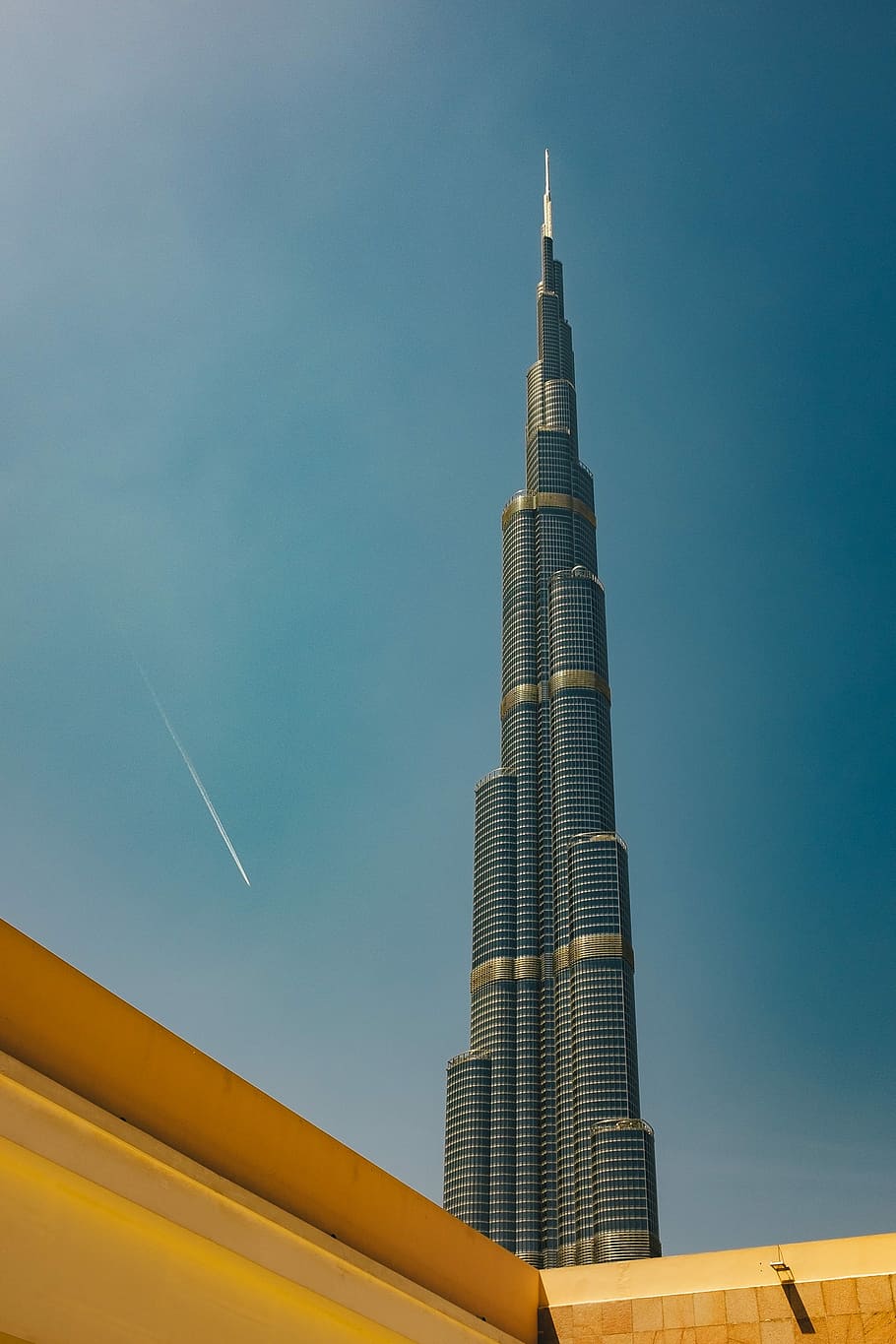 Burj Khalifa, Dubai, glass tower building at the city, skyscraper, HD wallpaper