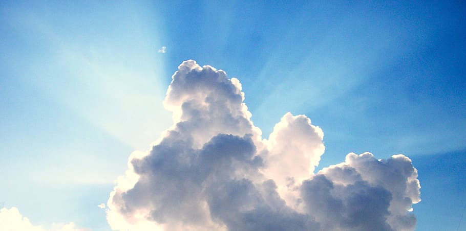 light rays passing through heavy gray cloud photography, sky HD wallpaper