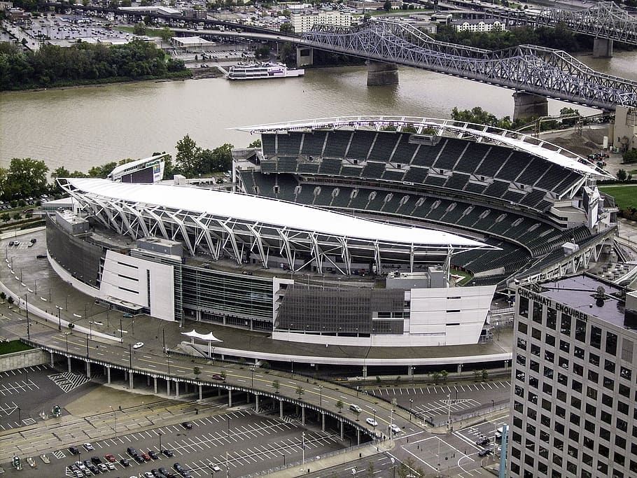 Paul Brown Stadium in Cincinnati, Ohio, arena, buildings, photos