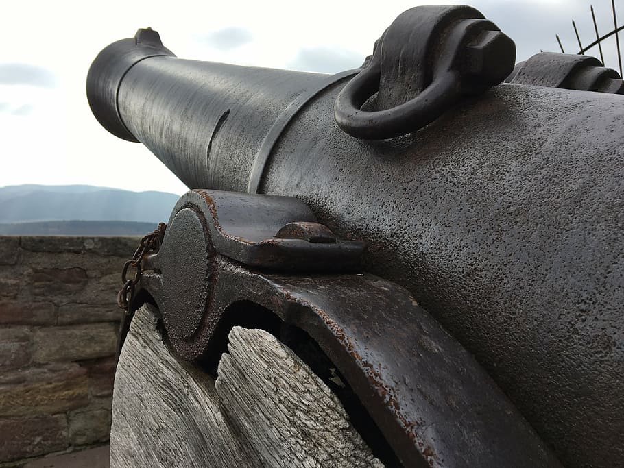 Barrel of a gun. Старинное дуло пушки. Дуло старинного ружья. Дуло старинное чугун. Пушечные стволы Колпино.