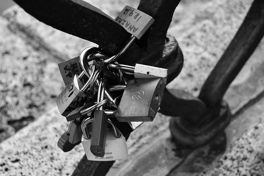 locks, love, railing, padlock, safety, focus on foreground HD wallpaper