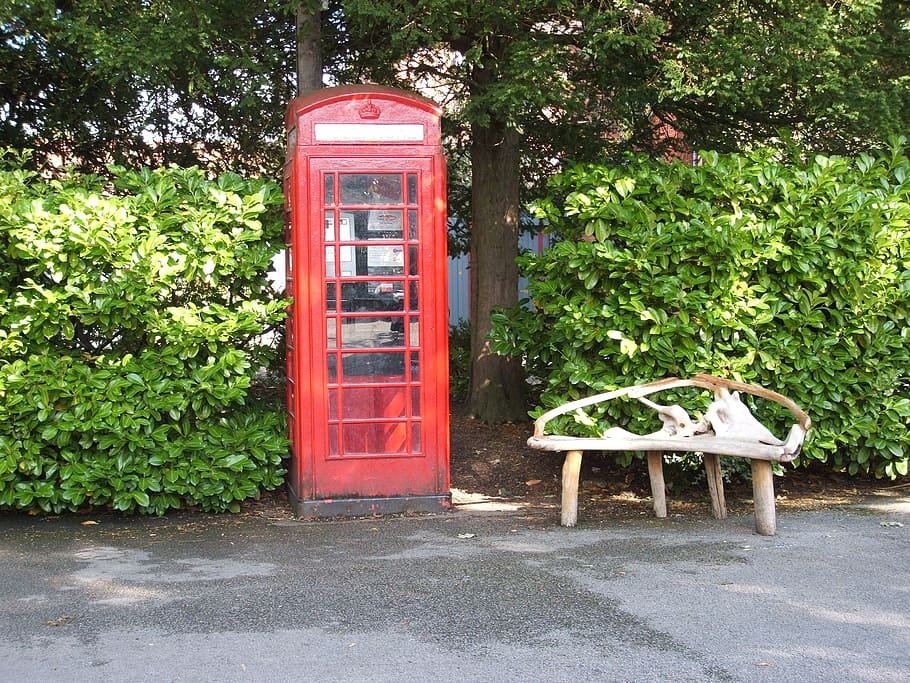 Phonebox, British, Tree, Bench, park, england, parks, scenery HD wallpaper