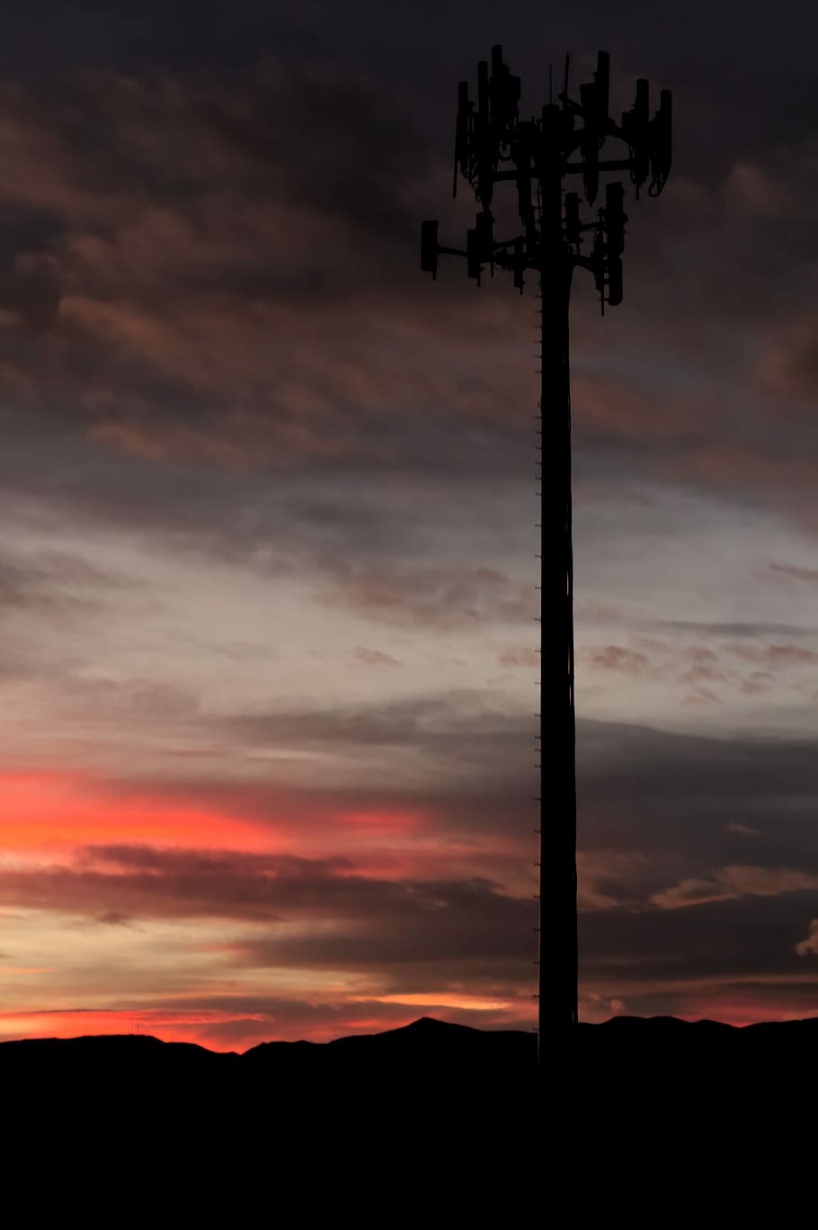 silhouette of network tower at golden hour, silhouette of tower HD wallpaper