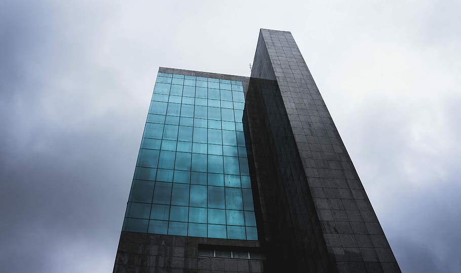 low angle photography of gray concrete building, window, skyscraper, HD wallpaper