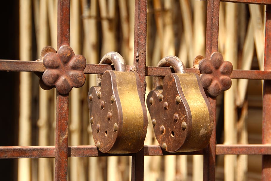 Door, Castle, Input, Old, Wood, Goal, fitting, old door, rusted HD wallpaper