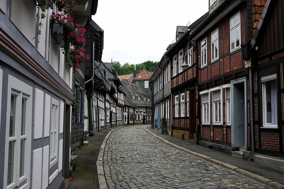 houses during daytime, goslar, resin, road, fachwerkhaus, germany, HD wallpaper