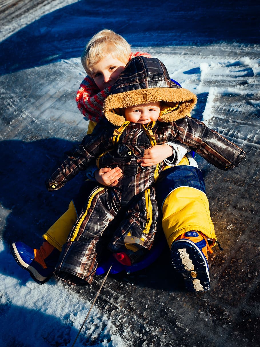 children, playing, winter, snow, slide, happy, fun, young, cute HD wallpaper