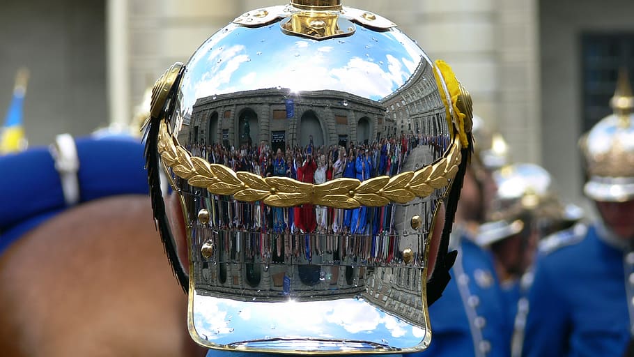 helm, mirroring, sweden, focus on foreground, close-up, incidental people HD wallpaper
