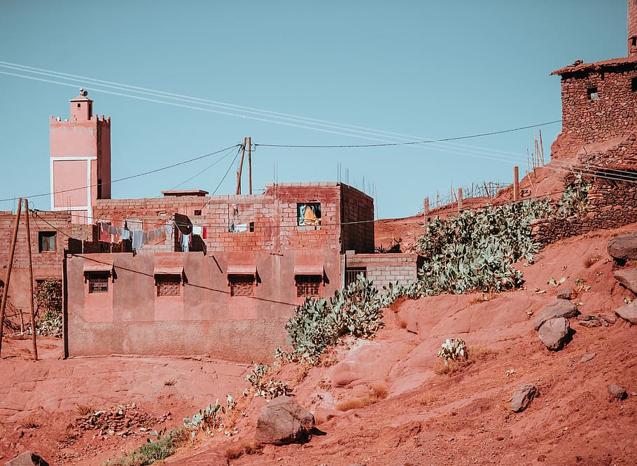 Moroccan House, In the Atlas Mountains, architectural photography of house HD wallpaper