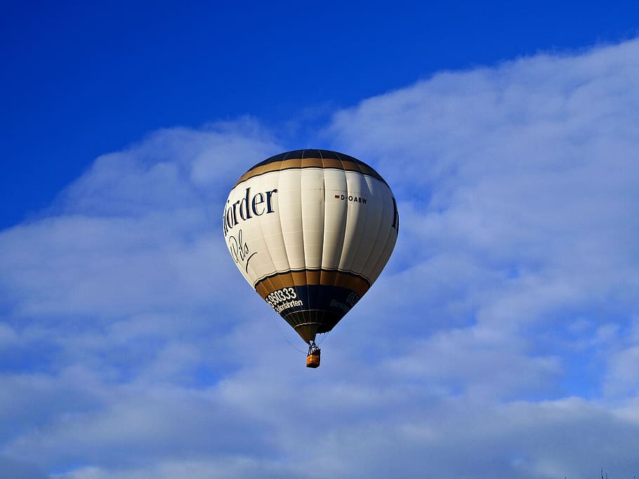 sky, balloon, fly, ballooning, clouds, hot air balloon, blue HD wallpaper