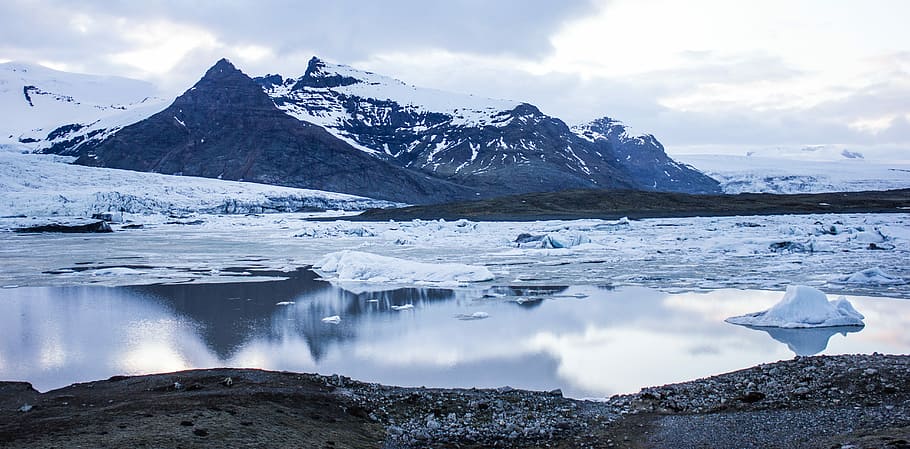 snow capped mountain near body of water, lake, clouds, cloudy HD wallpaper