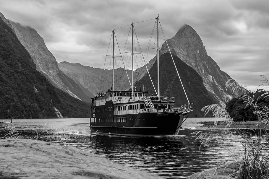 milford sound, new zealand, boat, sea, fjord, paradise, river boat, HD wallpaper