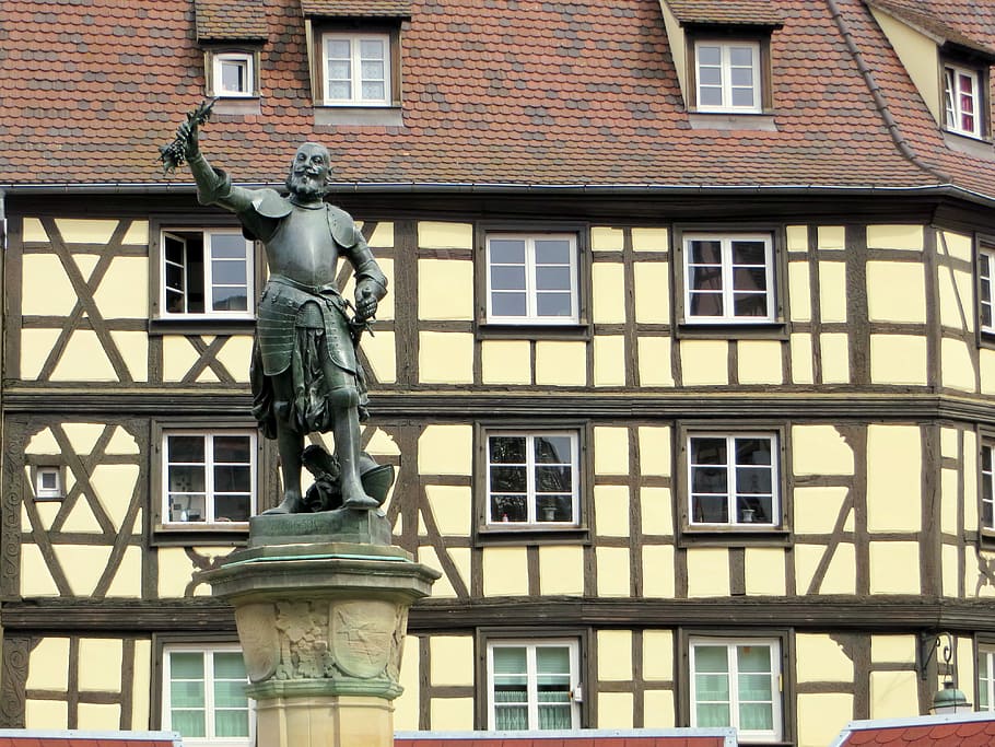 Alsace, Colmar, Statue, Knight, Studs, old houses, middle ages HD wallpaper