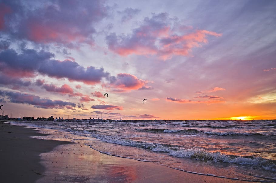 sunset by the shore, seashore during sunrise, sky, clouds, wave HD wallpaper