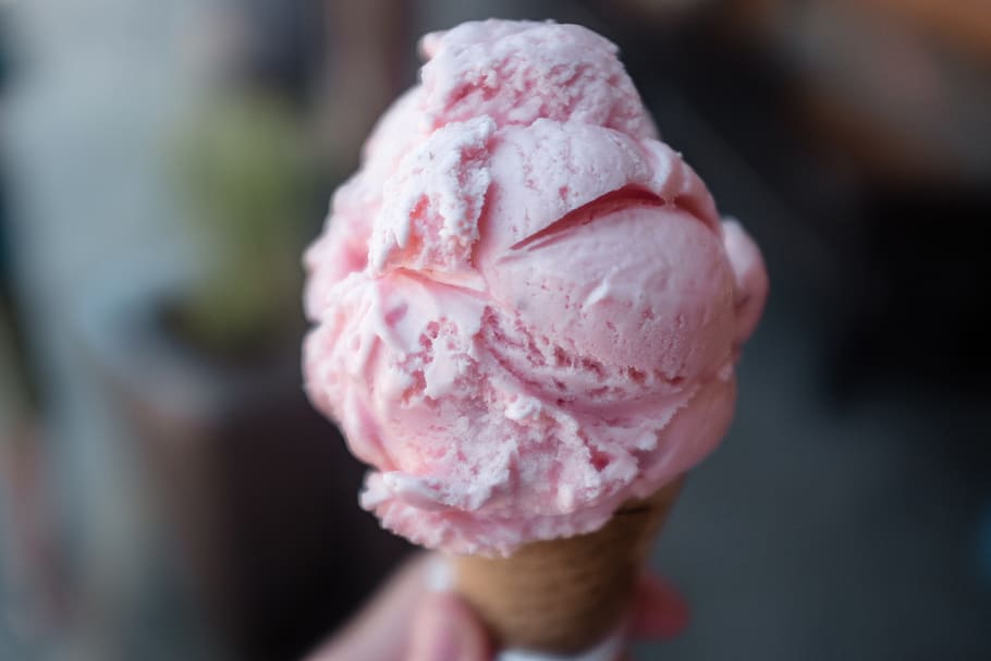 Closeup shot of pink ice cream cone, food/Drink, summer, dessert