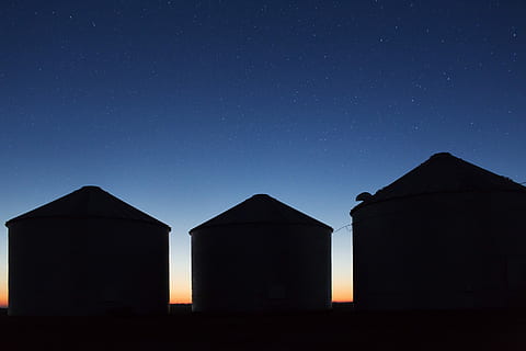 silhouette of three houses illustration, urban, objects, lazy HD wallpaper