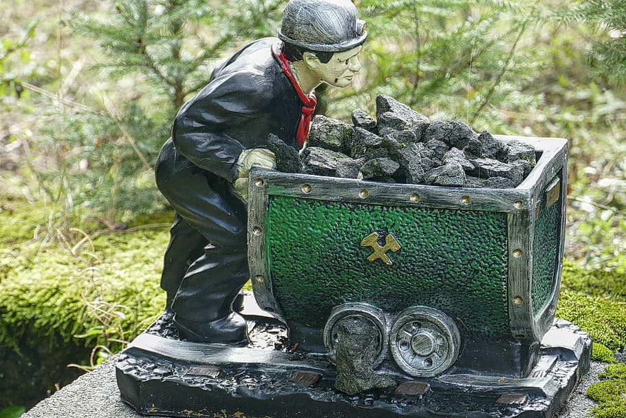 mining, bergmann, small, lore, unique, old, day, plant, real people HD wallpaper