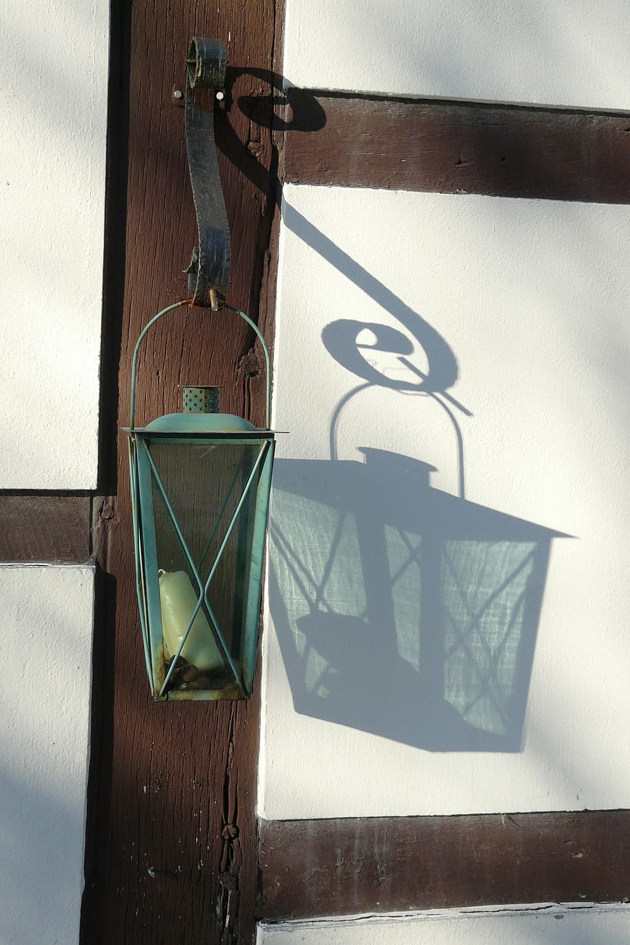 truss, hispanic, lamp, no people, wall - building feature, shadow HD wallpaper