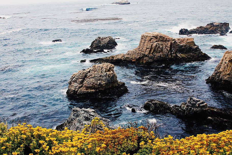 sea, ocean, water, waves, nature, rocks, cliff, coast, yellow HD wallpaper