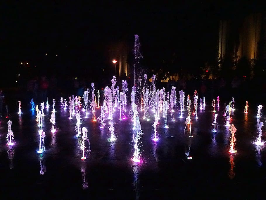 water fountain, Dancing, Night, urban Scene, illuminated, crowd HD wallpaper