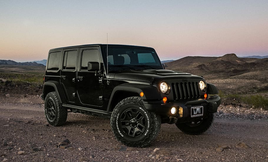 HD wallpaper: black Jeep Wrangler SUV near gray wall, black and white ...