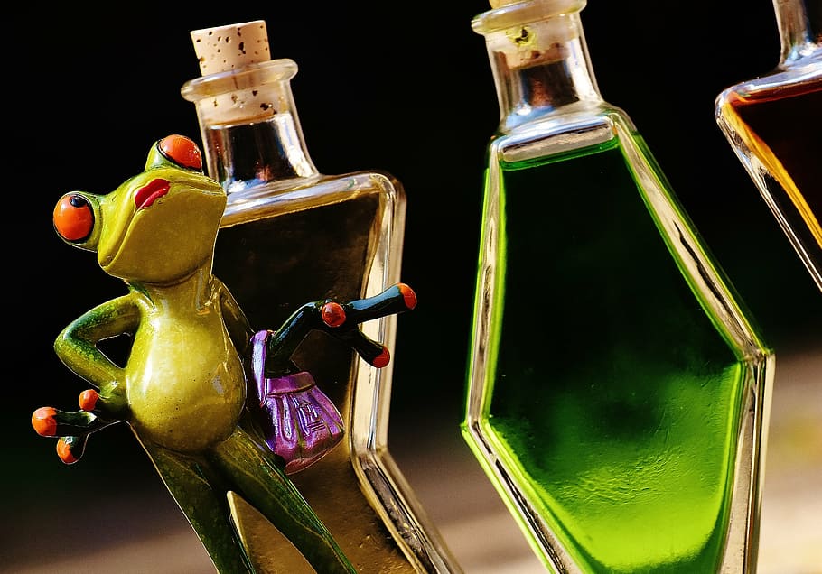 frogs, chick, beverages, bottles, alcohol, figures, drink, benefit from HD wallpaper