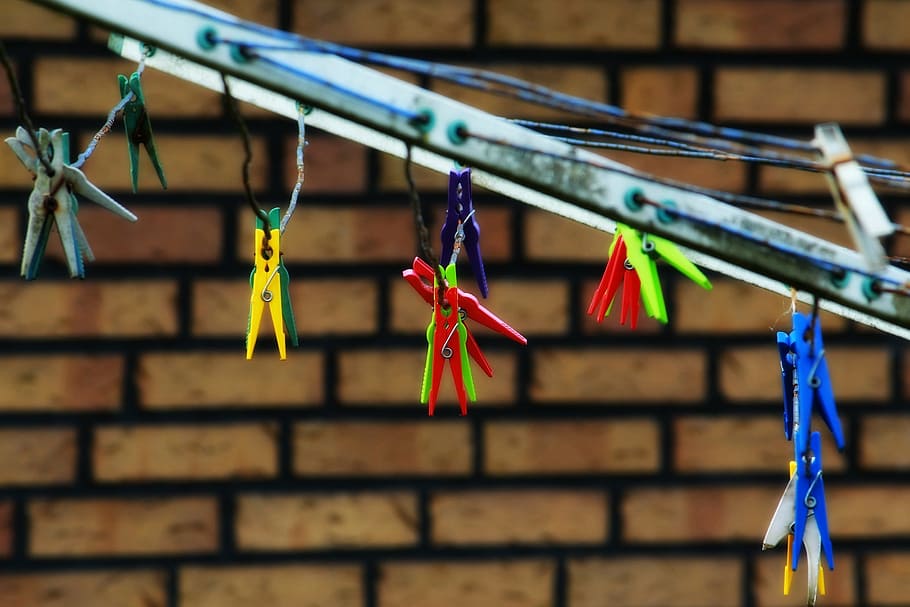 clothespins, clothes line, hang, budget, colorful, clamp, jam, HD wallpaper