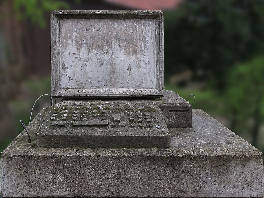 photo of grey concrete computer, stone age computer, monument HD wallpaper